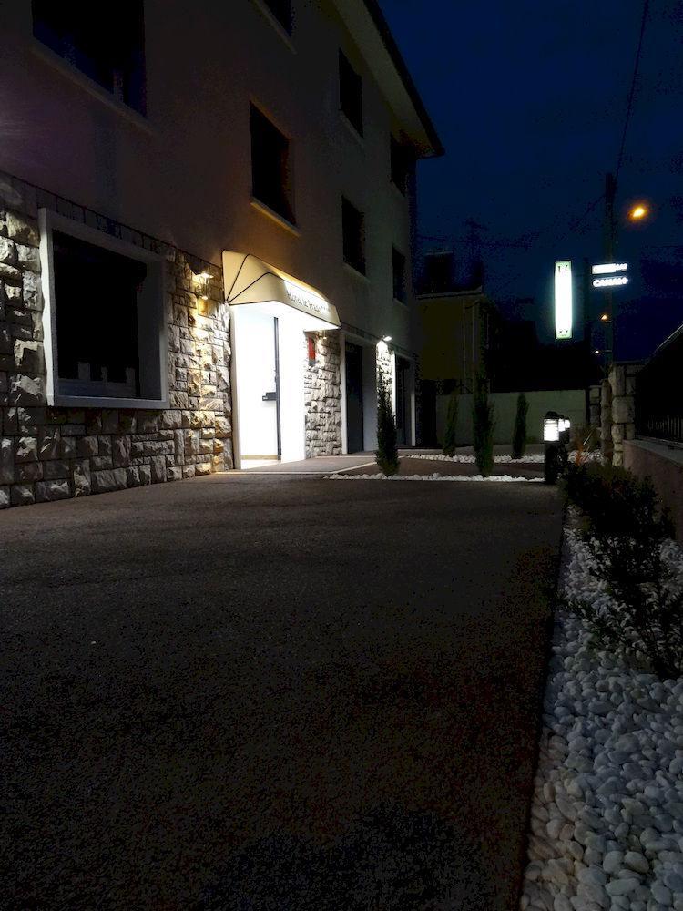 Hotel Prado Avec Parking - Proche Zenith トゥールーズ エクステリア 写真