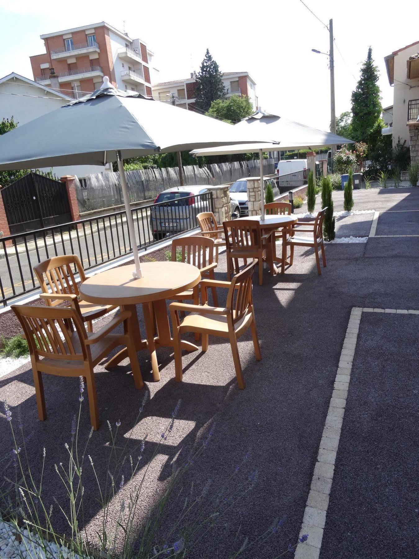 Hotel Prado Avec Parking - Proche Zenith トゥールーズ エクステリア 写真